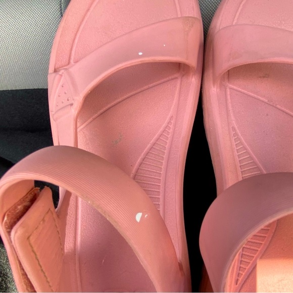 Teva Women's Hurricane Drift Pink WATERPROOF Sandals size 11 - Picture 5 of 7